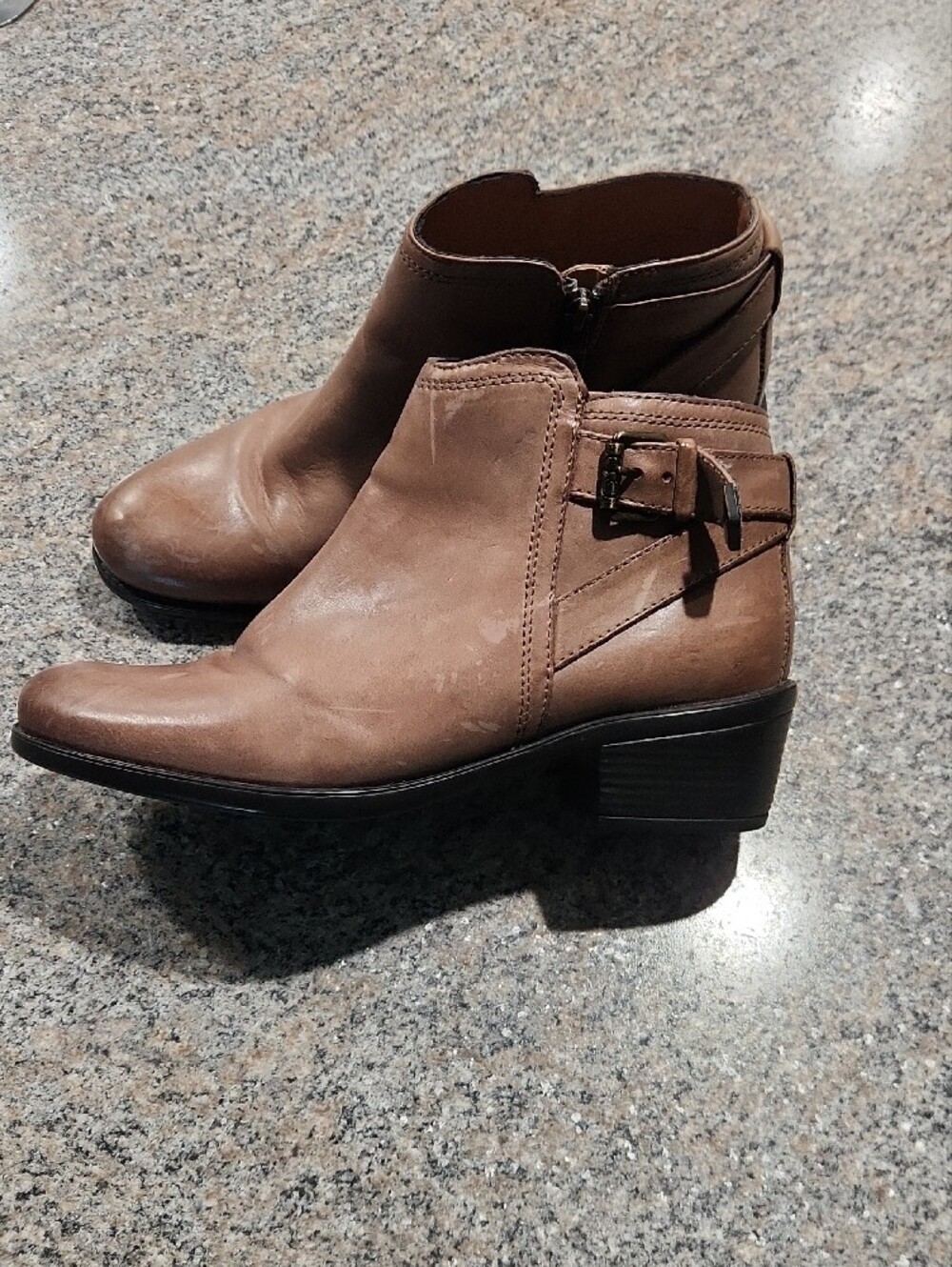 Bussola Taupe Leather Ankle Zip Booties | Size 8.5 | Comfort & Style